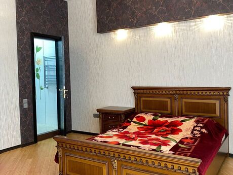 3 otaqlı yeni tikili - 8 Noyabr m. - 145 m²