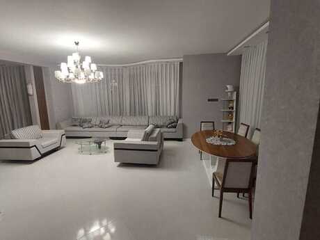 5 otaqlı həyət evi/bağ evi - Mərdəkan q. - 250 m²