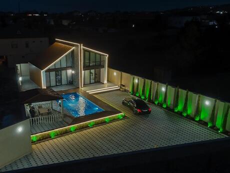 4 otaqlı həyət evi/bağ evi - Novxanı q. - 300 m²