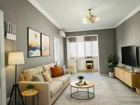 3 otaqlı köhnə tikili - Memar Əcəmi m. - 65 m²