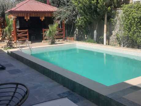 4 otaqlı həyət evi/bağ evi - Şüvəlan q. - 200 m²