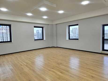 4 otaqlı ofis - Nərimanov r. - 231 m²