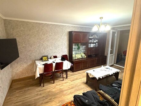 3 otaqlı köhnə tikili - Nəriman Nərimanov m. - 80 m²