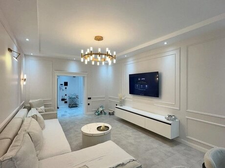 4-комн. новостройка - Насиминский р. - 175 м²