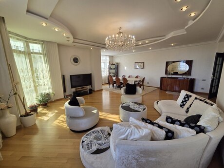 4 otaqlı yeni tikili - Gənclik m. - 200 m²