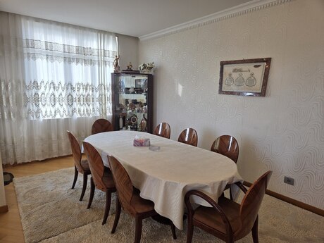 4 otaqlı yeni tikili - Gənclik m. - 200 m²