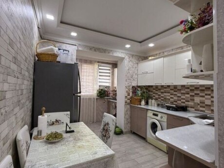 3 otaqlı köhnə tikili - Azadlıq Prospekti m. - 90 m²