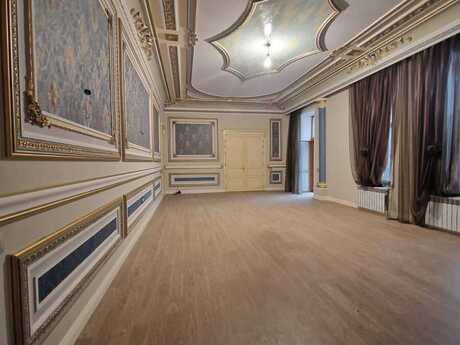 4 otaqlı köhnə tikili - Sahil m. - 220 m²