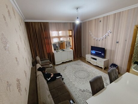 Satlr 3 otaql khn tikili 70 m, Sumqayt
