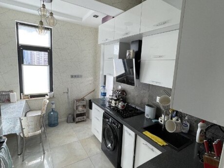 3 otaqlı yeni tikili - 28 May m. - 90 m²