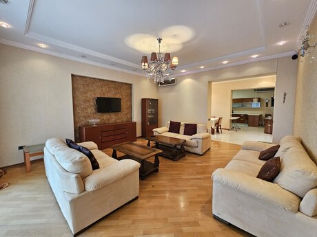 3 otaqlı yeni tikili - 28 May m. - 175 m²