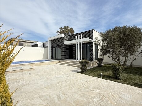 4 otaqlı həyət evi/bağ evi - Şüvəlan q. - 150 m²