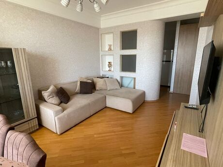 Объявление №5942457 - Баку, пос. Бадамдар, 2-комн., 52 м², 17/18 этаж