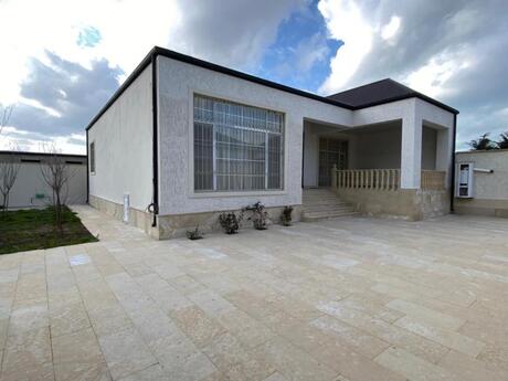 3 otaqlı həyət evi/bağ evi - Novxanı q. - 140 m²