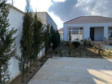3 otaqlı həyət evi/bağ evi - Novxanı q. - 125 m²