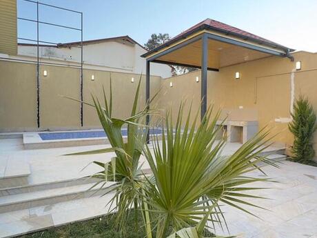 4 otaqlı həyət evi/bağ evi - Şüvəlan q. - 120 m²