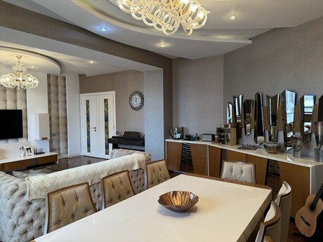 Satılır 3 otaqlı yeni tikili 165 m², Elmlər Akademiyası m.