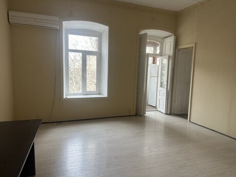 Obyekt - İçəri Şəhər m. - 90 m²
