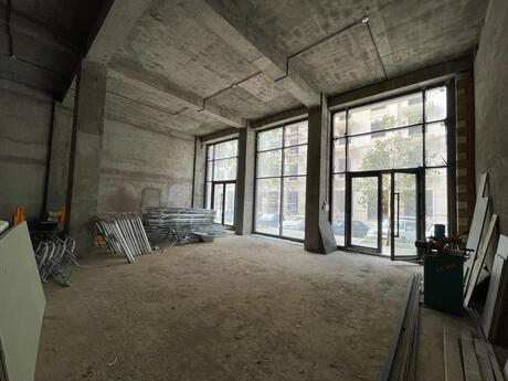 Obyekt - Ağ şəhər q. - 770 m²