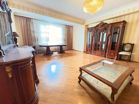 4 otaqlı yeni tikili - Gənclik m. - 175 m²