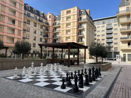 4 otaqlı yeni tikili - Ağ şəhər q. - 160 m²