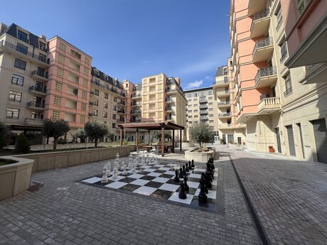 4 otaqlı yeni tikili - Ağ şəhər q. - 160 m²