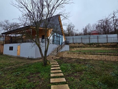 4 otaqlı həyət evi/bağ evi - Quba - 85 m²