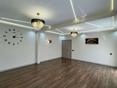 Memar Əcəmidə 3 otaqlı köhnə tikili mənzil satılır, 90 m², 229 000 AZN, şəkil 2 / 12