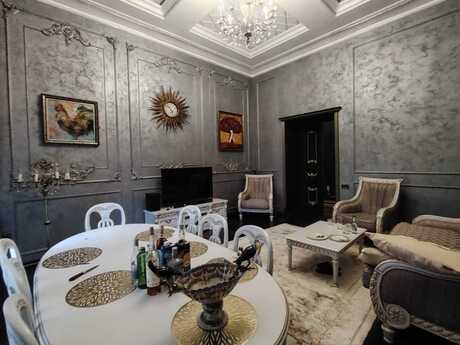 2 otaqlı köhnə tikili - İçəri Şəhər m. - 100 m²