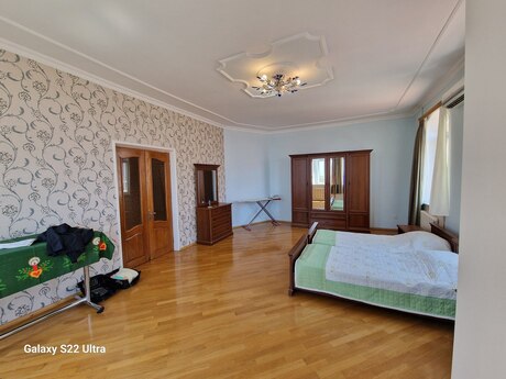 7 otaqlı həyət evi/bağ evi - Köhnə Günəşli q. - 520 m²