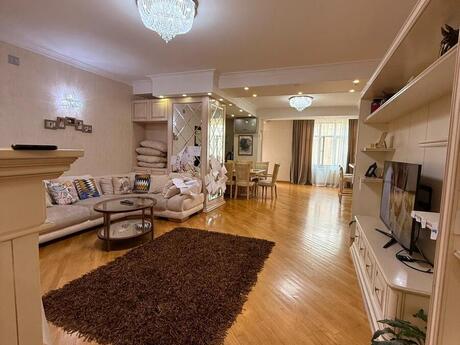 4 otaqlı yeni tikili - 28 May m. - 165 m²
