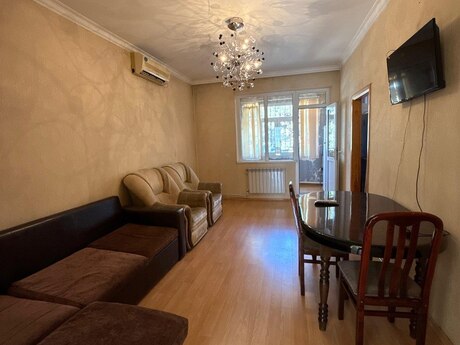 2 otaqlı köhnə tikili - Memar Əcəmi m. - 56 m²