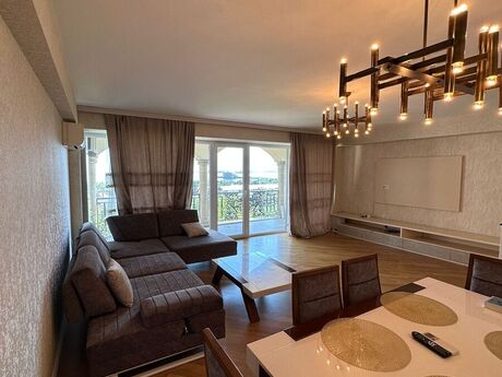 Elan №5944420 - Bakı, 28 May m., 2 otaqlı, 100 m², 8/10 mərtəbə