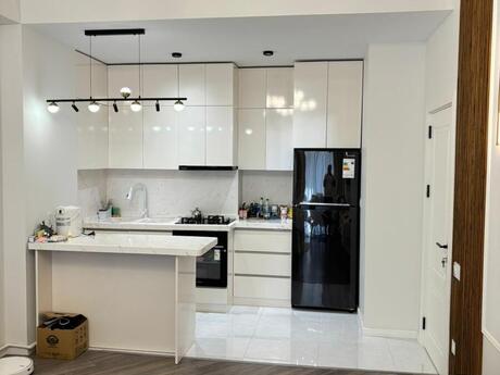 2 otaqlı yeni tikili - 8 Noyabr m. - 80 m²