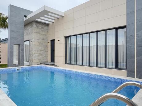 4 otaqlı həyət evi/bağ evi - Şüvəlan q. - 180 m²