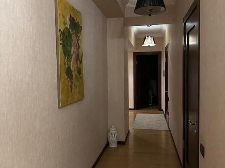 4-комн. новостройка - м. 28 мая - 190 м²