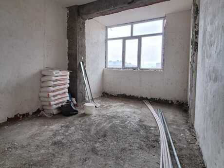 1 otaqlı yeni tikili - Azadlıq Prospekti m. - 65 m²