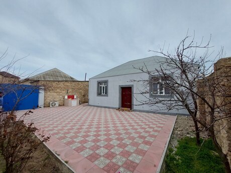 4 otaqlı həyət evi/bağ evi - Hövsan q. - 124 m²