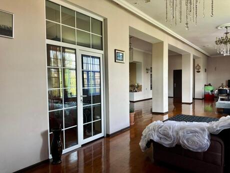 6 otaqlı həyət evi/bağ evi - Bilgəh q. - 400 m²