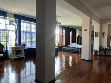 6 otaqlı həyət evi/bağ evi - Bilgəh q. - 400 m²