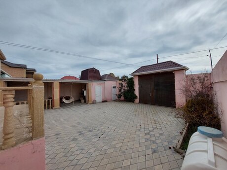4 otaqlı həyət evi/bağ evi - Hövsan q. - 147 m²