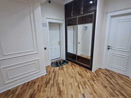 4 otaqlı yeni tikili - 8-ci mikrorayon q. - 160 m²