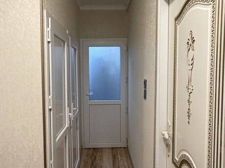 Elan №5944777 - Bakı, Yeni Günəşli q., 2 otaqlı, 60 m², 1/10 mərtəbə