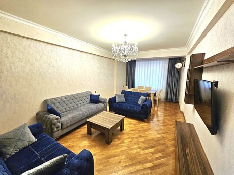 Elan №5944793 - Bakı, İnşaatçılar m., 3 otaqlı, 115 m², 12/19 mərtəbə