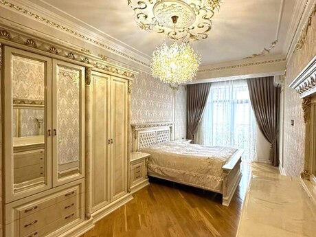 4 otaqlı yeni tikili - 28 May m. - 180 m²