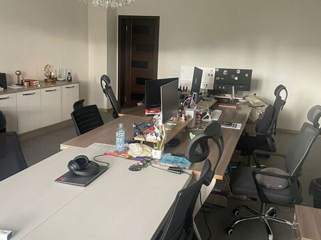 3 otaqlı ofis - Nizami m. - 150 m²