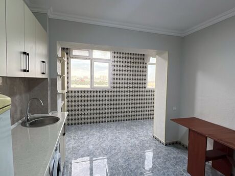 3 otaqlı köhnə tikili - Gənclik m. - 50 m²