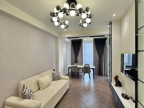 Satılır 2 otaqlı yeni tikili 60 m², Gənclik m.