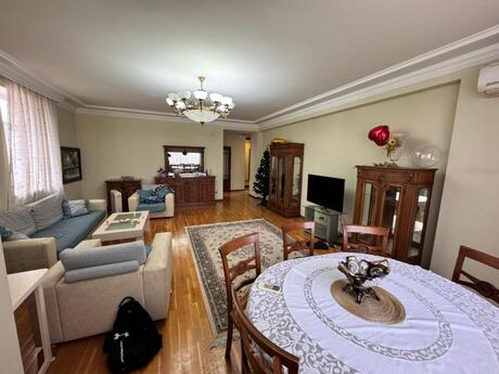 3 otaqlı yeni tikili - 8-ci mikrorayon q. - 105 m²