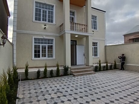 6-комн. дом/дача - пос. Бина - 260 м²
